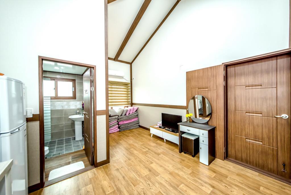 Jeju Myung House Villa Szogüpho Kültér fotó